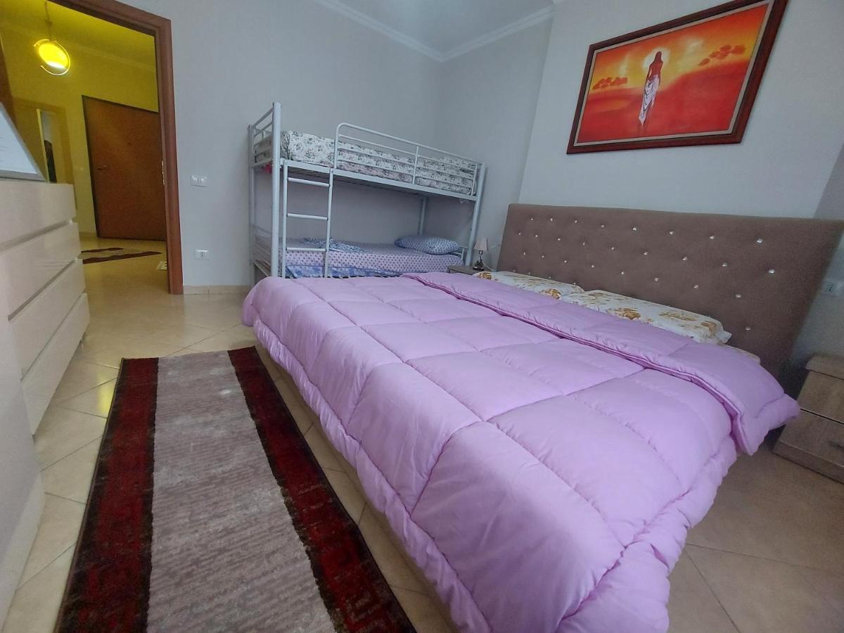 Bral Apartments 8 Two-Bedroom Beachfront Dıraç Dış mekan fotoğraf