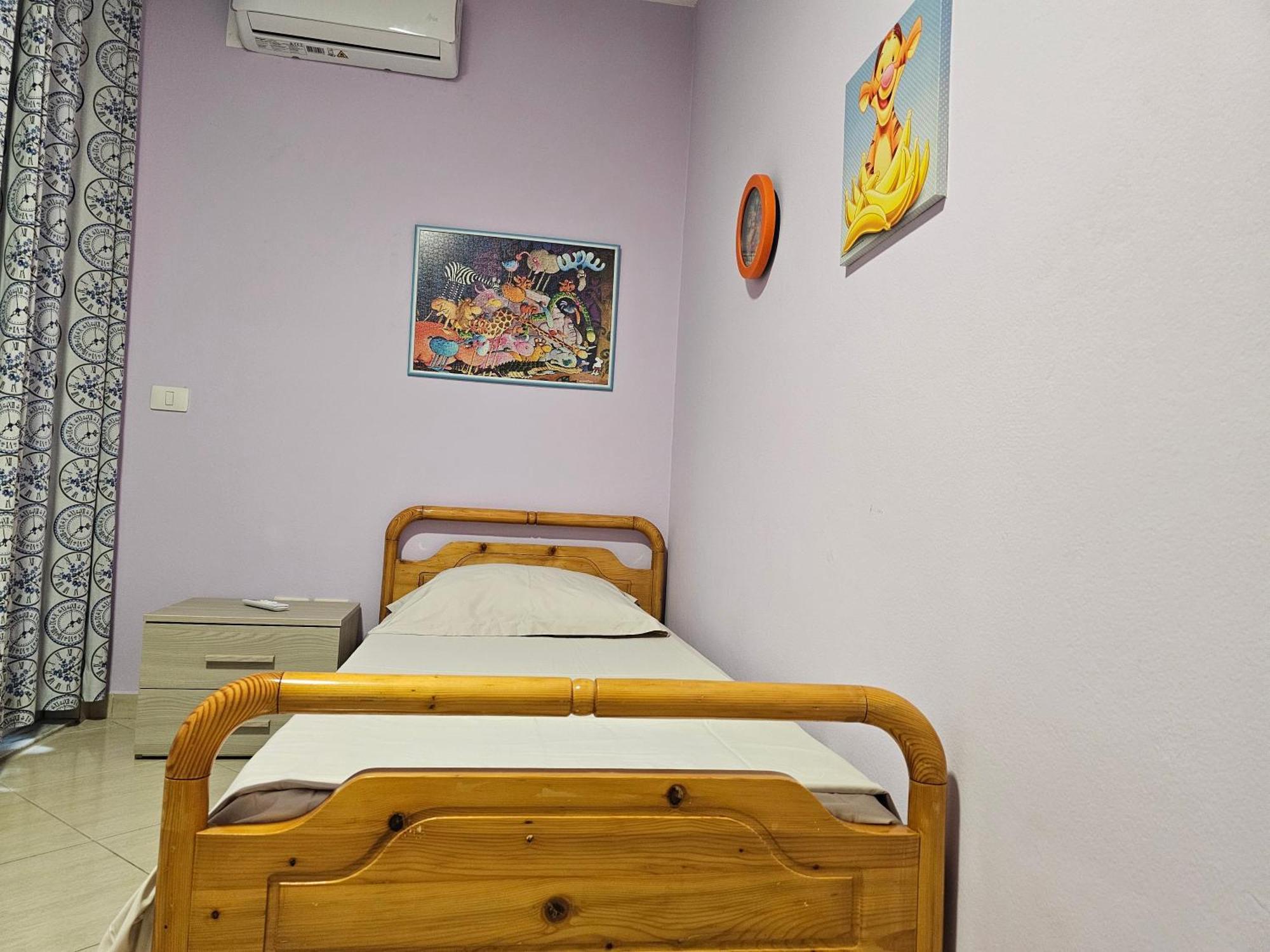 Bral Apartments 8 Two-Bedroom Beachfront Dıraç Dış mekan fotoğraf